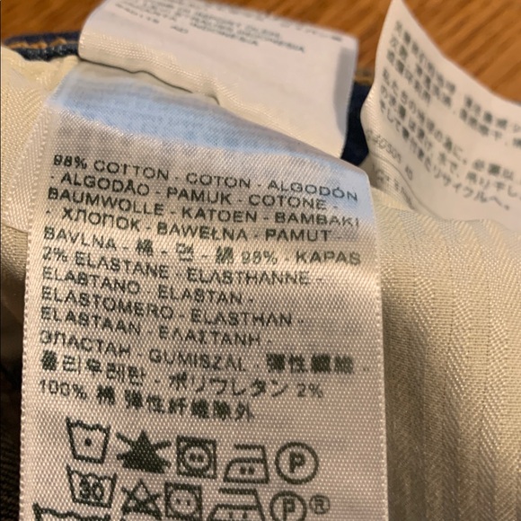 Levi's Flatters & Flaunts Skinny Leg Jeans 10. Smoke free home. - Picture 6 of 6